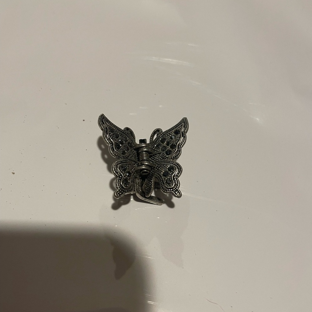 ✨3/$35 Silver Antique Butterfly Brooch